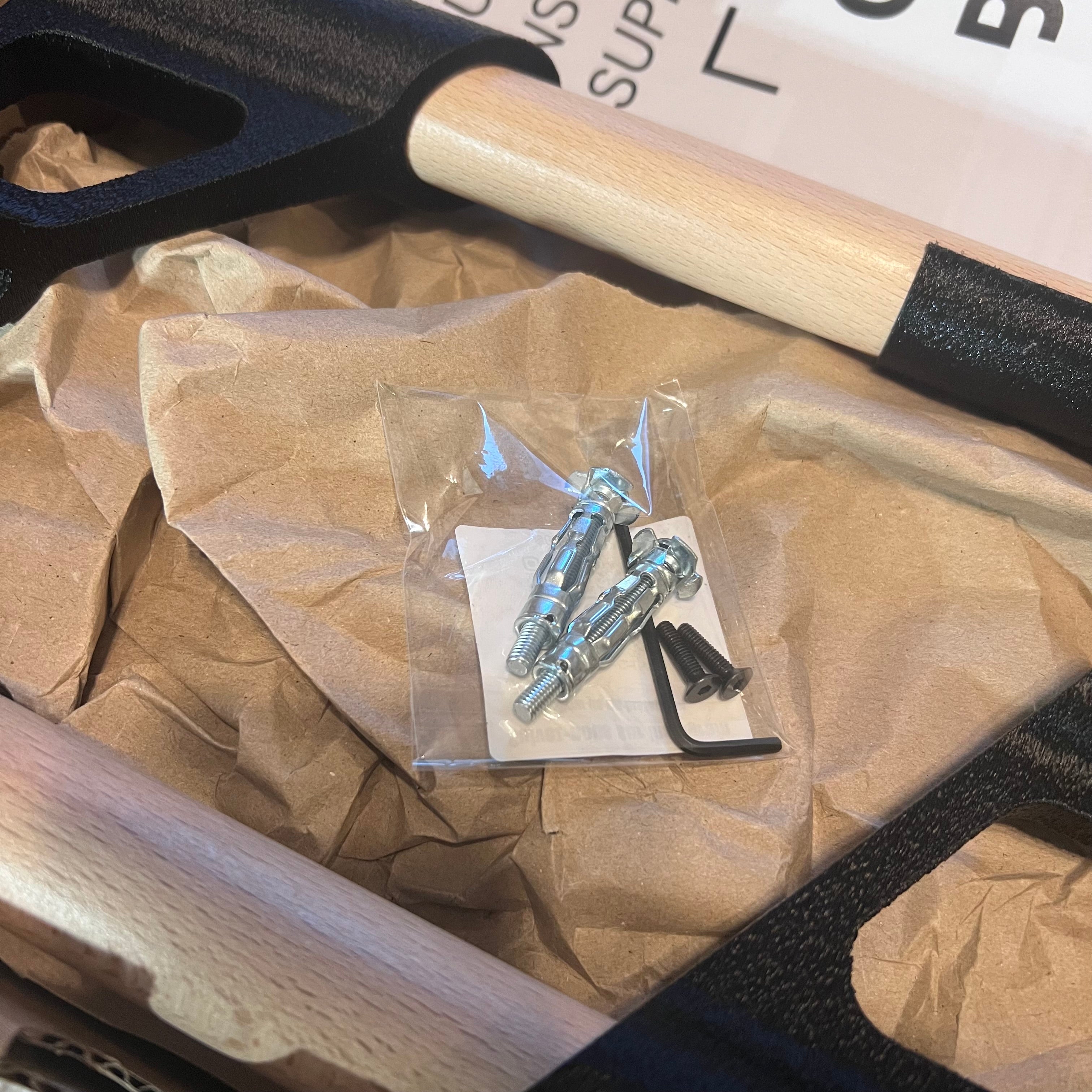 Support mural vélo – Accroche vélo mural design